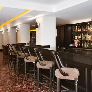 5* Szálloda Crowne Plaza - Old By Ihg