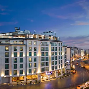 Radisson Blu Pera מלון